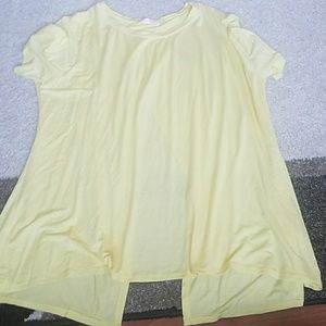 Chris and Carol split back tee